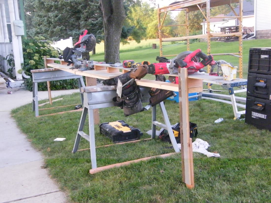 The saw bench and stock, set up for the run of the job.