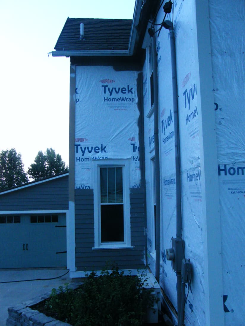 Siding turning the corner from west to south.